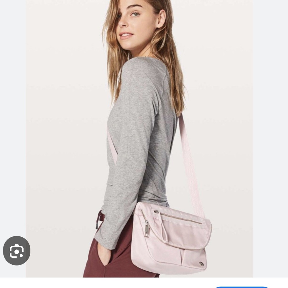 Lululemon Festival Bag -  Light Pink Crossbody Bag 5L - Picture 2 of 7